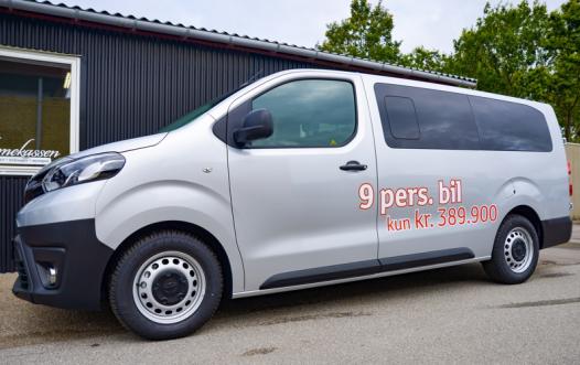 Autohallem Toyota ProAce 9 personers bil